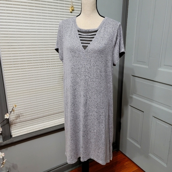 Livi Active Dresses & Skirts - Livi Active Soft Knit Mesh Inset Hi Lo Marled Grey Short Sleeve Dress size 14/16